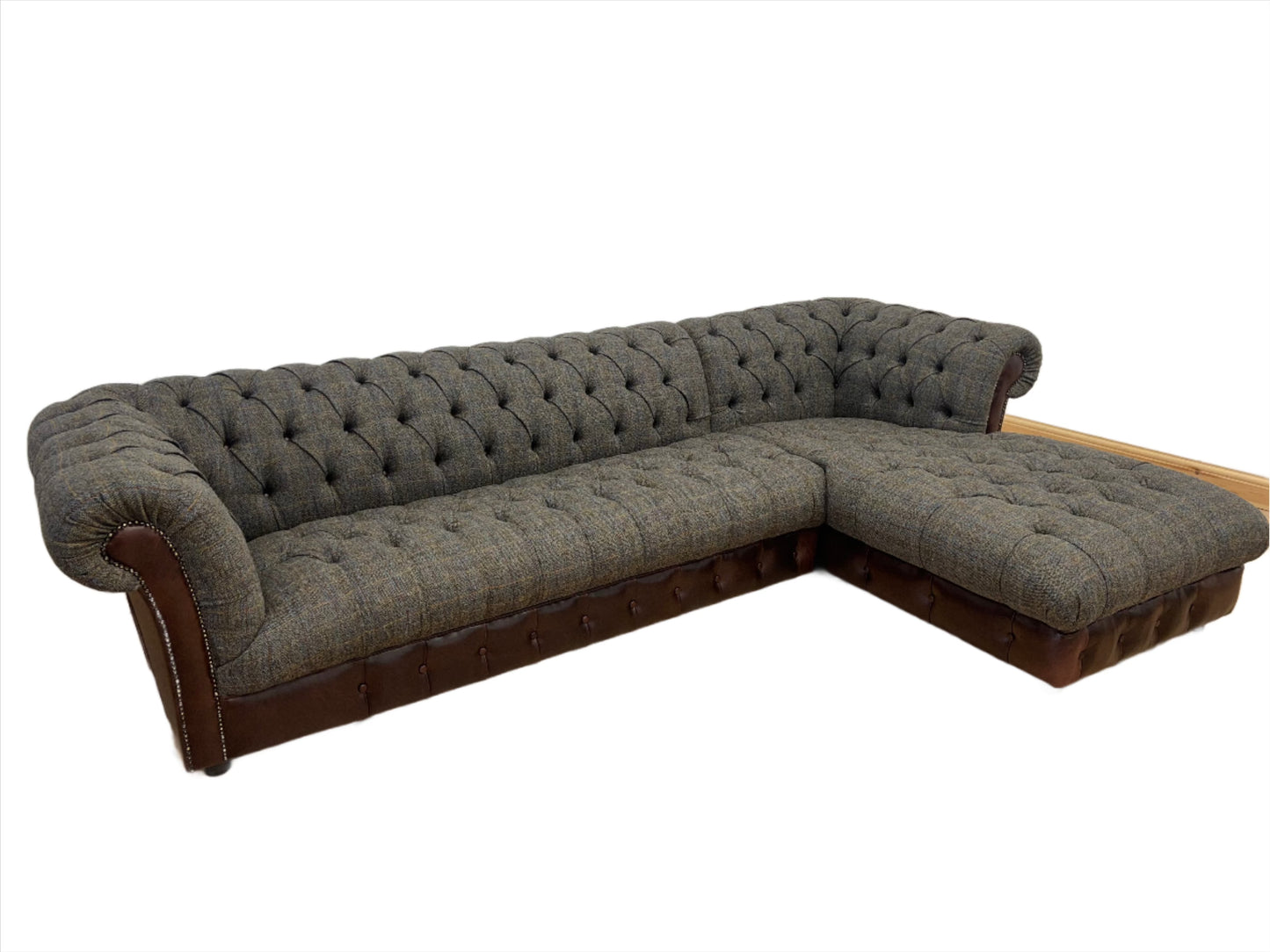Small+ 2.5-Seater Chessington Sofa