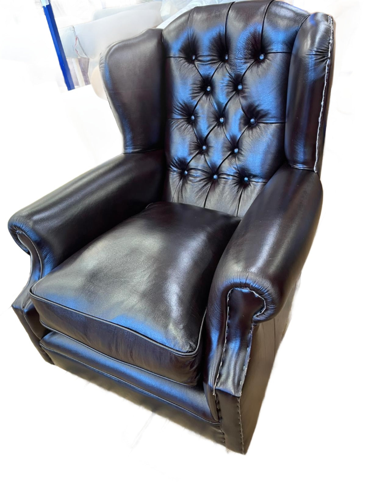 Oskar Wing Chair